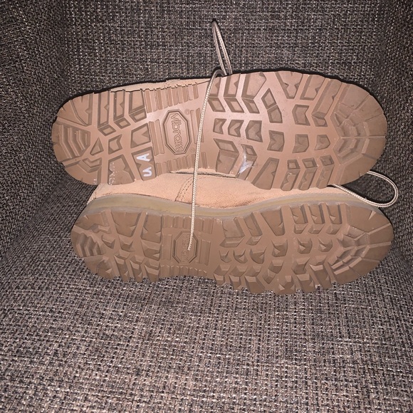 GORE-TEX BOOTS!!! - Picture 4 of 8